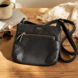 Fossil Black Leather Crossbody Bag Pebbled Leather Adjustable Strap Classic